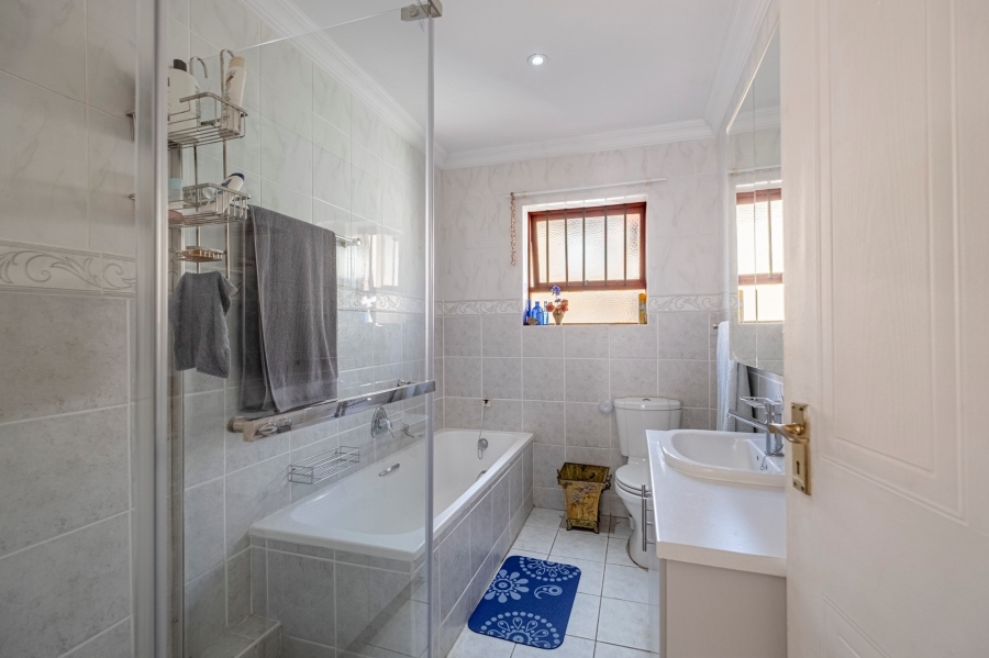 3 Bedroom Property for Sale in Glenroy Park Eastern Cape
